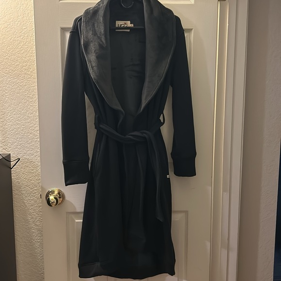 Like New! UGG Deffield Black Fleece Lined Robe - Picture 7 of 11